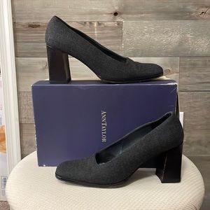Ann Taylor Grey Wool Heels Size 8